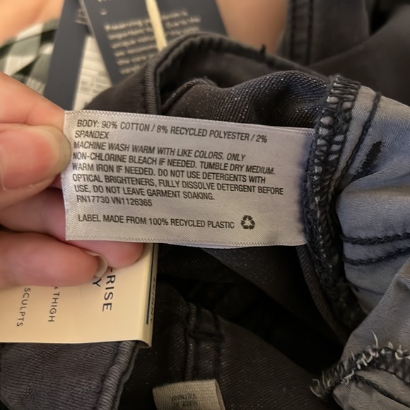 Universal Thread Jeans - Picture 9 of 16